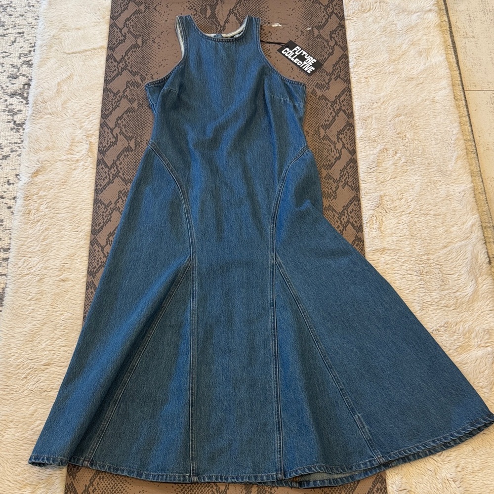 Elegant Blue Denim Midi Dress